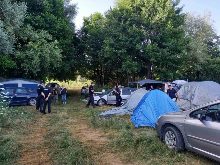 Дислоцирани дивите кампери во Љубаништа, мандатни казни и пријави за сторителите