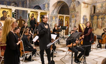 Српскиот виолинист и музички педагог Јован Богосављевиќ ја промовираше композицијата „Аргентинска фантазија“ посветена на „Охридско лето“