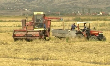 Николовски најави нова мерка за складирање на житото во рок од девет месеци