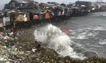 Најмалку шест жртви во тајфунот Доксури на Филипините