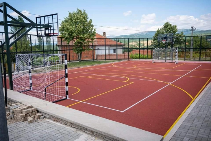 Уреден нов спортски терен во подрачното училиште „Илинден