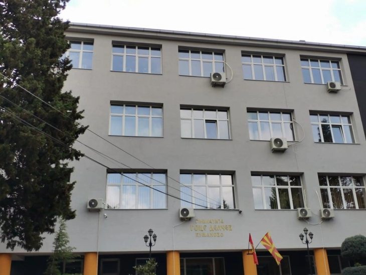 Почна поставувањето лифт во кумановската гимназија „Гоце Делчев“
