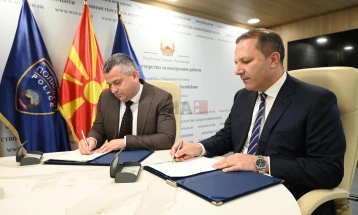 Spasovski dhe Bogdanovski nënshkruan Memorandumin për bashkëpunim ndërmjet MPB-së dhe Akademisë “Gjeneral Mihaillo Apostollski”