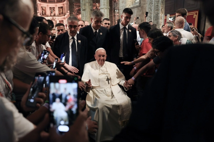 Pope Francis meets with Portuguese abuse victims