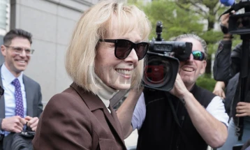 Федерален суд ја отфрли контратужбата на Трамп против писателката Џин Керол
