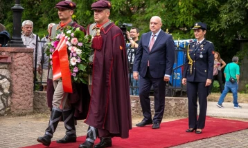 Делегациja од Кабинетот на претседателот им оддадe почит на армиските резервисти кои загинаа кај Љуботенски бачила