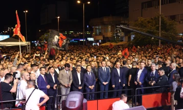 СВР Тетово најави дека ќе бара кој го вееше знамето со картата на „Голема Албанија“ 