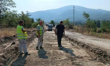 Петров: Почна реконструкцијата на локалниот пат Демир Капија - Попова кула