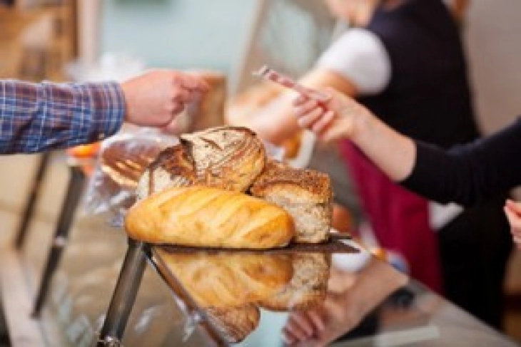 Бесими: Белиот леб е 33 денари, во време на криза да не се шпекулира со поскапувања