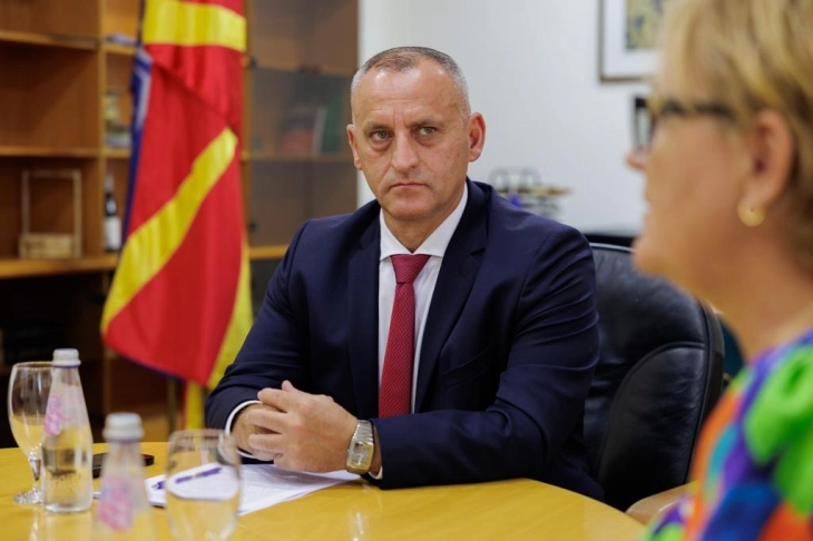 Меџити: Отворени нови специјализации, вложуваме во младите лекари