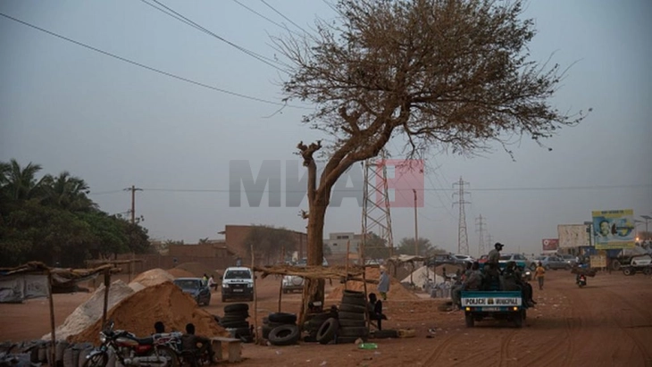 Algjeria propozon një plan për një tranzicion gjashtëmujor të pushtetit në Niger