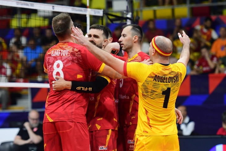 Македонските одбојкари победнички го отворија Европското првенство во Скопје
