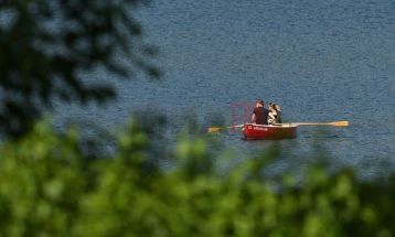 Për fundjavë me diell, të hënën rënie të temperaturave, nga e marta sërish mot i qëndrueshëm