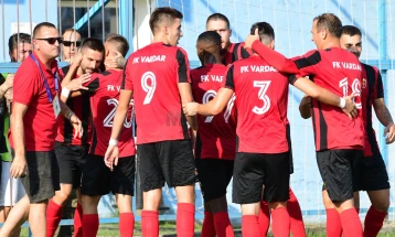 ПМФЛ: Без голови на дербито меѓу Шкендија и Шкупи, прва победа на Вардар