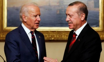 Ердоган и Бајден разговараа за авионите Ф-16