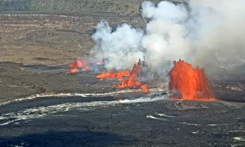 Вулканот Килауеа на Хаваите почна да исфрла жешка лава по двомесечна пауза