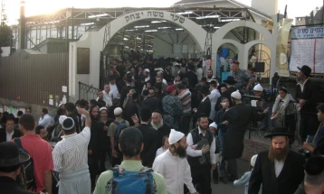 Еврокомесарот Схинас упати честитка по повод еврејската Нова 5784 година  