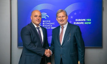 Ковачевски-Хан: Сигурна европска иднина значи политичка и економска стабилност за Северна Македонија