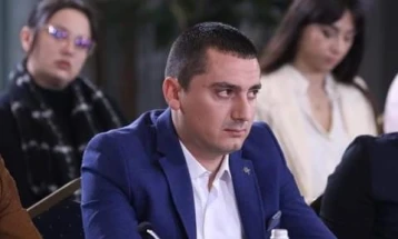 Македонски активисти во Албанија: Не се делете од македонското ткиво, кажете гласно дека сме Македонци