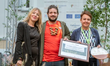 Награда за козјото сирење на Давид Неделковски на Фестивалот за сирењето во Италија