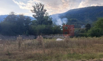Изгаснат пожар на депонија кај тетовско Глоѓи, месецов седма интервенција на тоа место