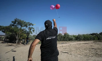 Израелските воздухопловни сили трет ден по ред го нападнаа Појасот Газа