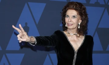 Sofia Loren në operacion urgjente, pas disa frakturave