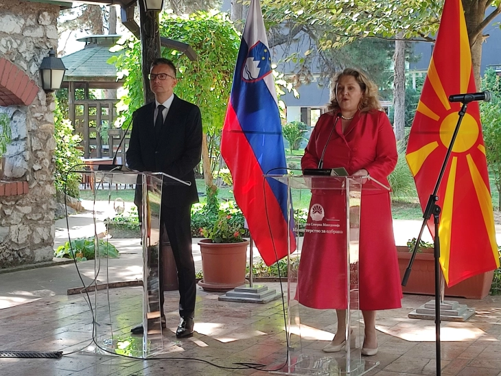Petrovska and Šarec sign new North Macedonia-Slovenia defense cooperation