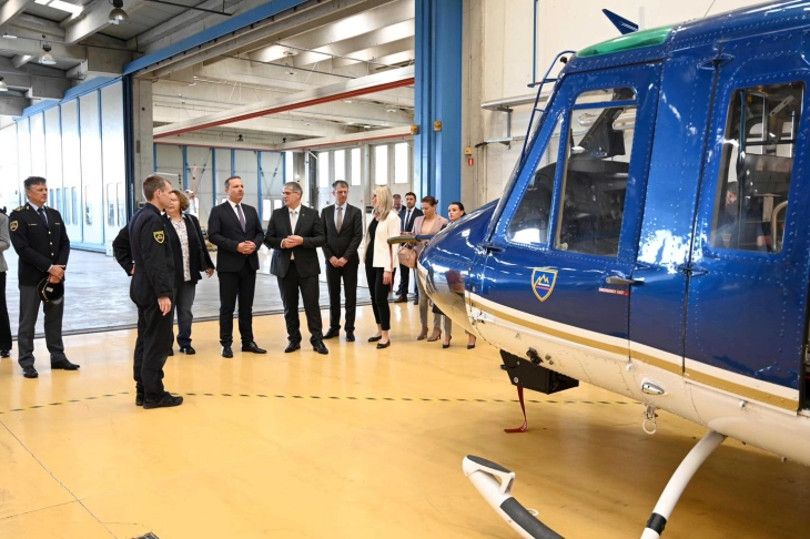 Spasovski visits Slovenian Police Helicopter Unit with counterpart Poklukar