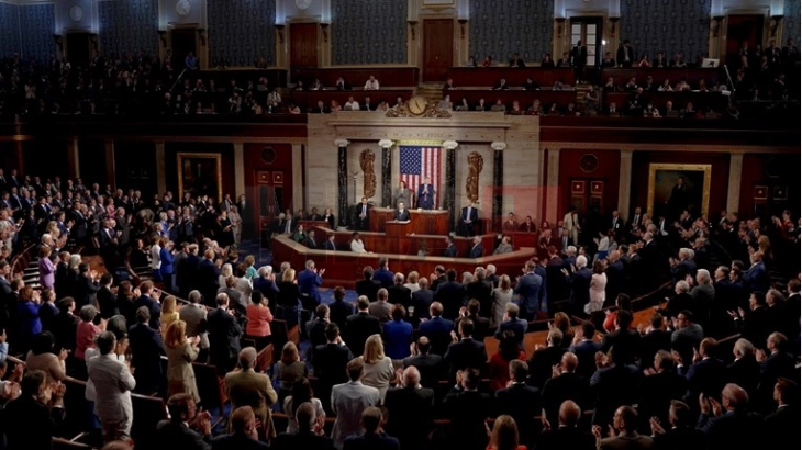 Kongresi amerikan ka katër ditë për të miratuar financimin e qeverisë