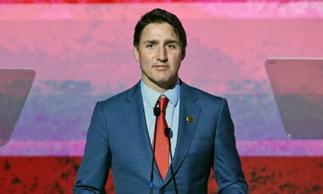Трудо се извини што канадскиот Парламент со овации поздрави нацист