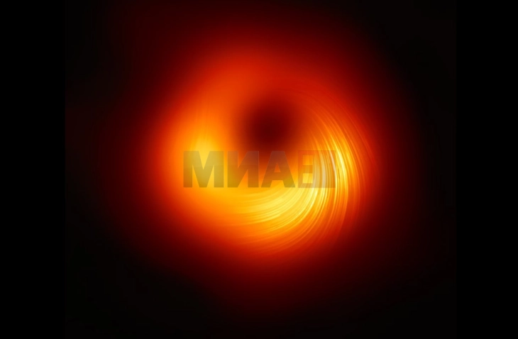 Науката докажа дека црните дупки ротираат и тоа влијае на моќните исфрлања на материјата