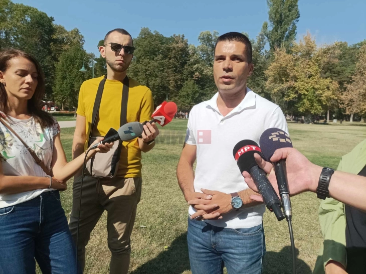 За доматите, краставиците и пиперот не се намалуваат увозните давачки во октомври и ноември зашто тогаш производството е најголемо