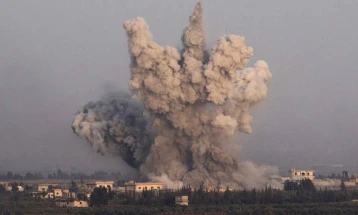Повеќе од 100 луѓе загинаа при напад со дронови врз Воена академија во Сирија (ДПЛ)