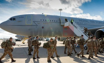 Контингент на дополнителни сили на НАТО пристигна во Косово 