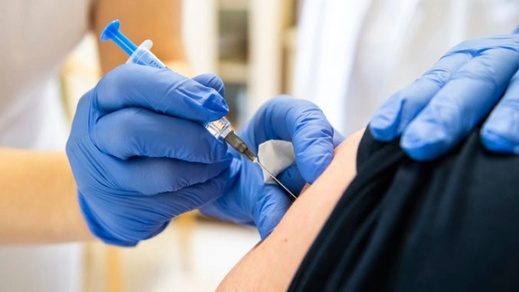Почнува пријавување за бесплатна вакцинација против сезонски грип за ризични групи на страницата vakcinacija.mk  