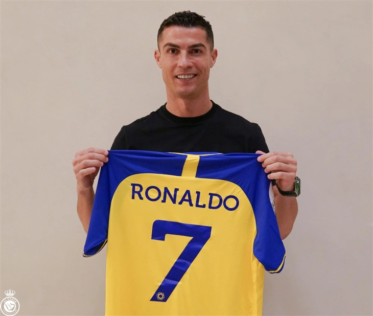 Kristiano Ronaldo dëshiron ta vazhdojë kontratën me Al- Nasr deri në vitin 2027