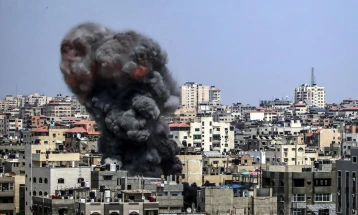 Израел ги отфрла обвинувањата дека користи бел фосфор во Газа