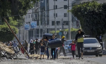 Милион Палестинци раселени во Појасот Газа за една недела колку што трае војната