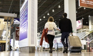 ТАВ: Аеродромите во Скопје и Охрид со 2,4 милиони патници во првите девет месеци годинава
