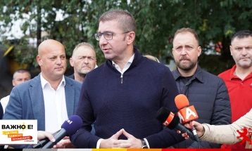 Мицкоски: Владата на ВМРО-ДПМНЕ ќе реалоцира 2 милиони евра за инфраструктурни проекти во општина Зелениково