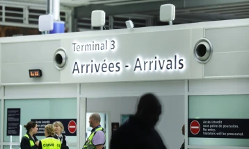 Во Франција повторно евакуирани неколку аеродроми поради закани за бомби