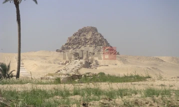 Расчистен таен премин во пирамидата на Сахура