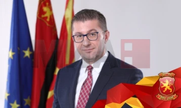 Mickoski: Është koha si para 130 viteve të bashkohemi nën flamurin e Maqedonisë dhe të ecim përpara
