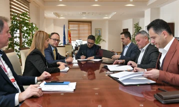 МФ: Општините Тетово, Виница и Желино ќе ги намируваат доспеаните обврски со поддршка од централниот буџет – потпишани договори за првите структурни обврзници