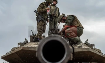 Палестинците тврдат дека во Појасот Газа дејствуваат израелски тенкови