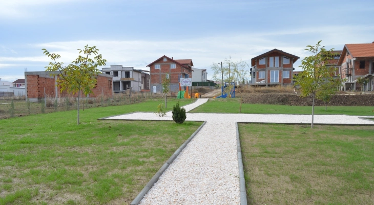 Хортикултурно уреден детскиот парк во Јака, општина Илинден