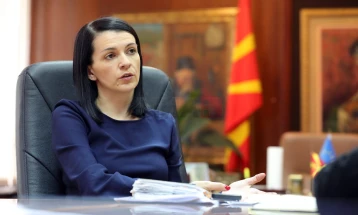 Костадиновска Стојчевска: Честит Денот на независноста на САД, наш стратешки партнер со кого негуваме искрени релации