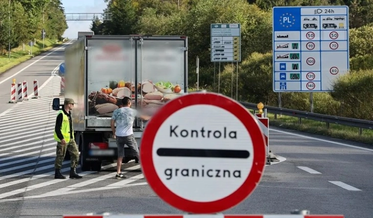 Poland joins Czech Republic in extending border checks with Slovakia