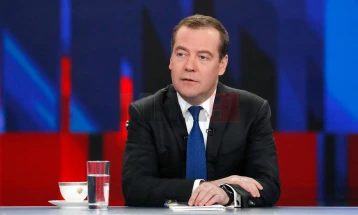 Медведев: Полска ризикува директен судир со Русија и Белорусија
